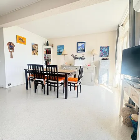 Cosy A 200m De La * Кане