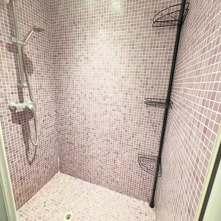 Апартаменты Cosy A 200m De La