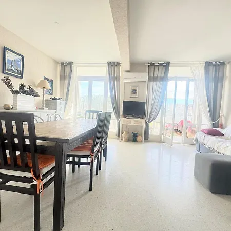 Cosy A 200m De La Апартаменты