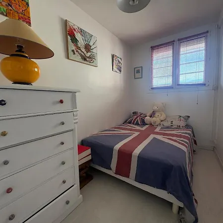 Cosy A 200m De La