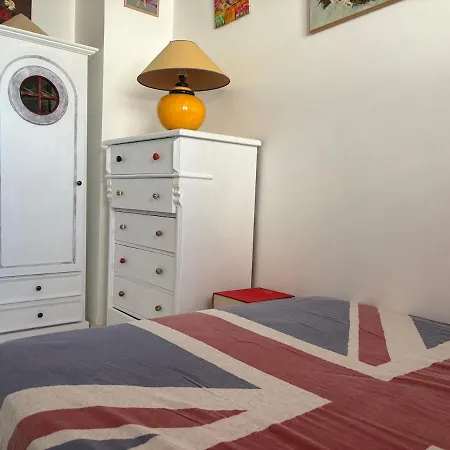 Cosy A 200m De La