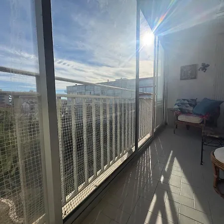 Cosy A 200m De La Кане