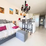 Cosy A 200m De La *