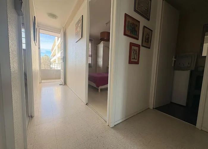 Cosy A 200m De La كانيه