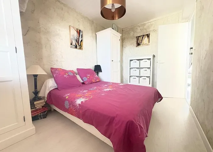 Cosy A 200m De La * كانيه