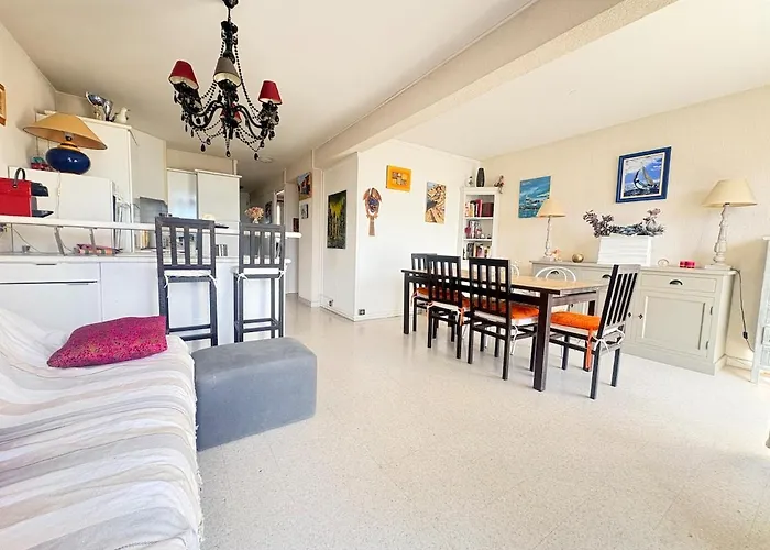 Cosy A 200m De La Апартаменты